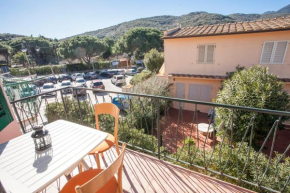 Appartamento in Via del Mare a Procchio Procchio